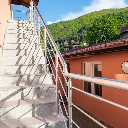 къща инфинити лукс и уют, вплетени в спомени Vakantiehuis